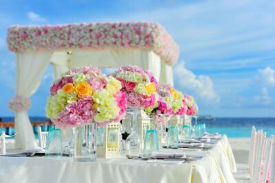 Matrimonio in spiaggia: idee e allestimenti per sposarsi al mare
