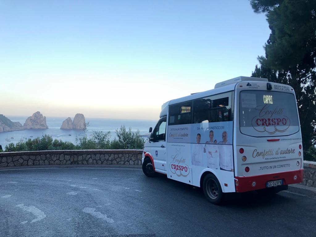 Confetti d’Autore: la campagna viaggia sui pullman di linea